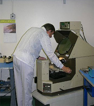 Mitutoyo Comparator